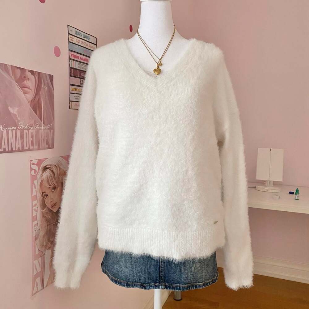 Guess Women's White Jumper